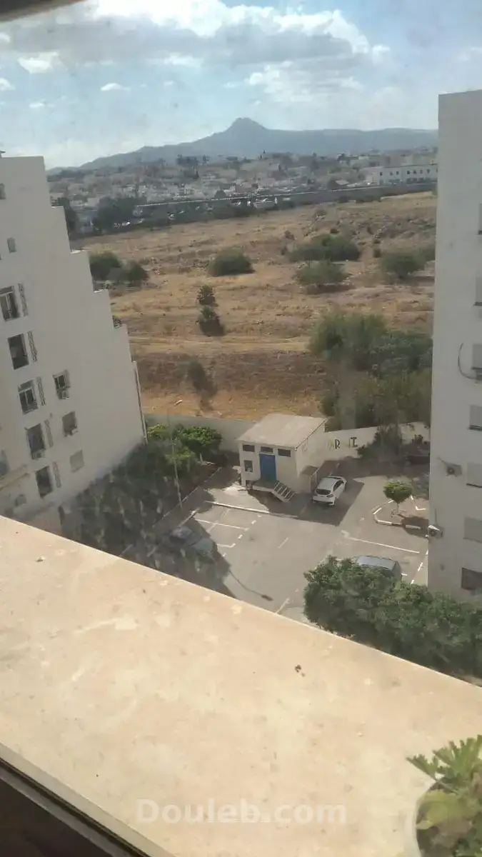 S2 près showroom mazda - Miniature 5