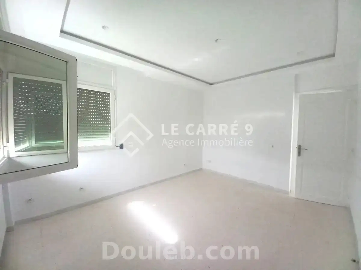 Etage de villa s3 à ain zaghouan nord - Miniature 3