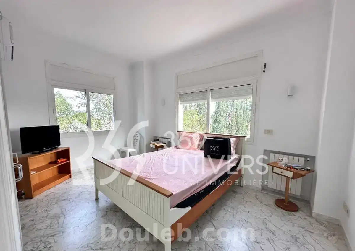 Villa meublée avec piscine à gammarth ref rh165 - Miniature 4