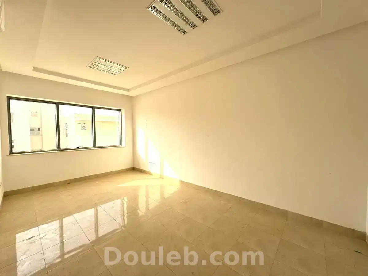 Bureau h1 de 35m2 au lac 2 - Miniature 2