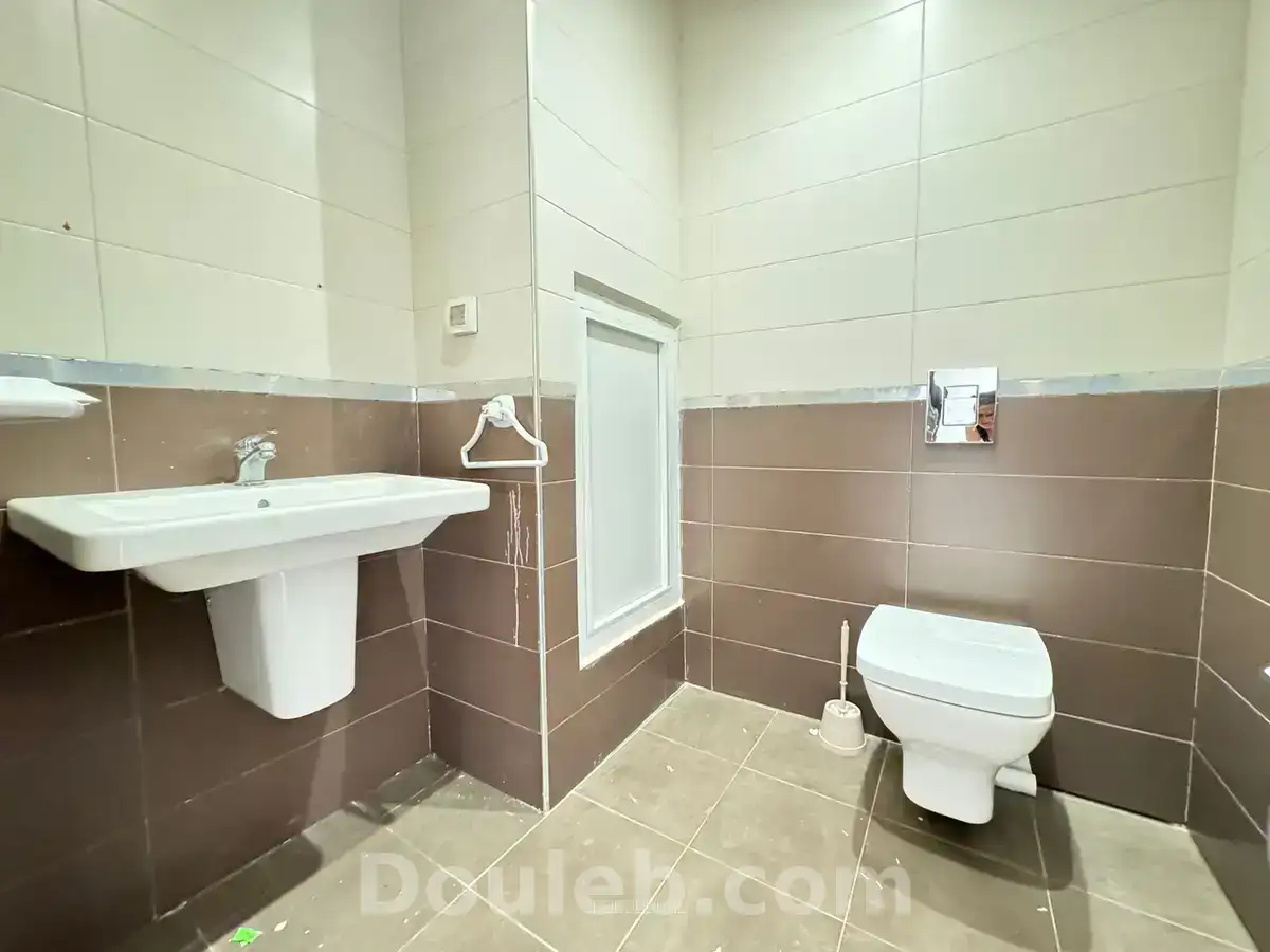 Bureau h1 de 35m2 au lac 2 - Miniature 3