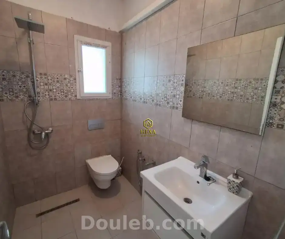 Villa s5 à la marsa avec piscine et jardin - Miniature 2