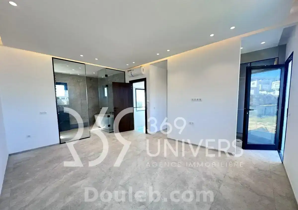 Triplex avec piscine à gammarth ref sh025 - Miniature 3