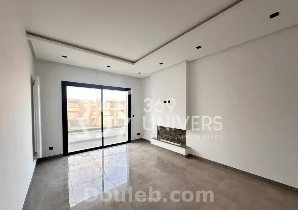 Appartement avec balcon au jardins de carthage - Miniature 2