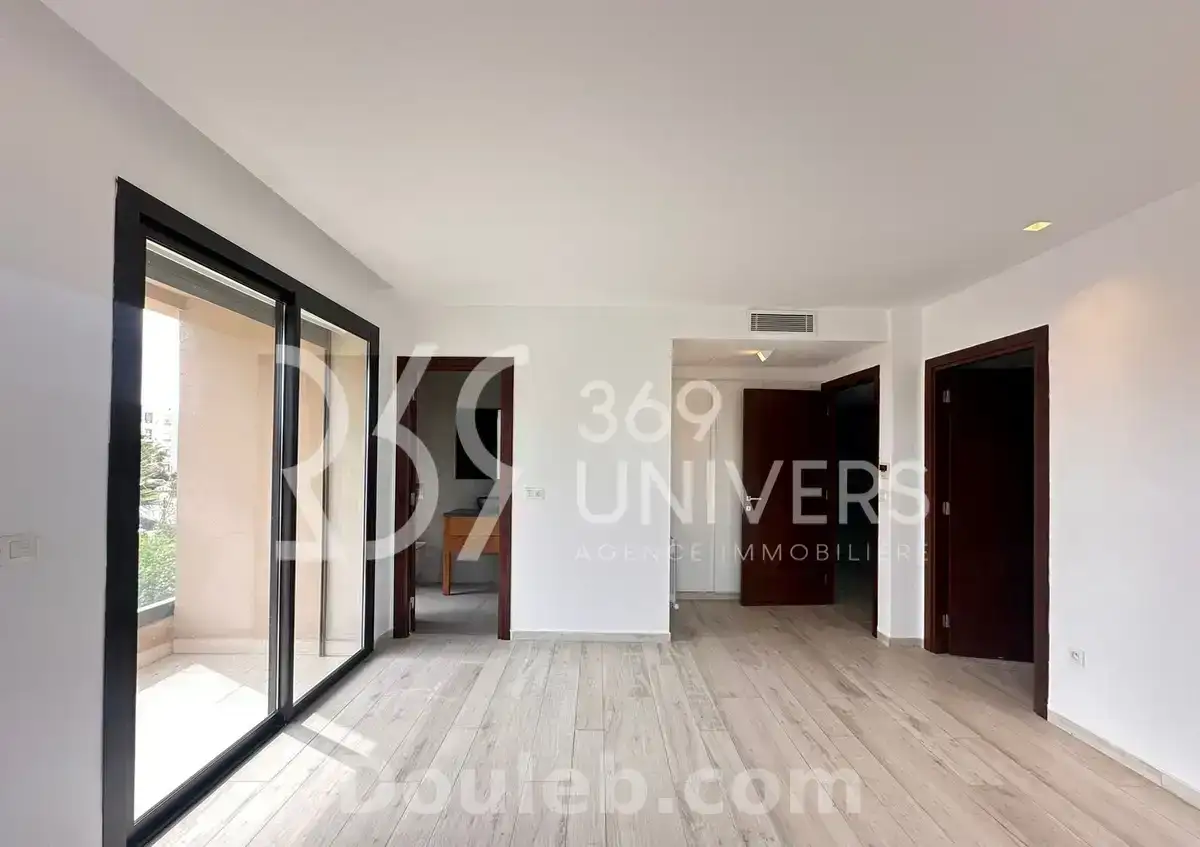 Duplex avec piscine à la marsa ref rd047 - Miniature 3