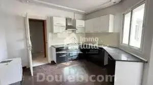 Appartement s3 de 157m2 cit ennasr - Miniature 3