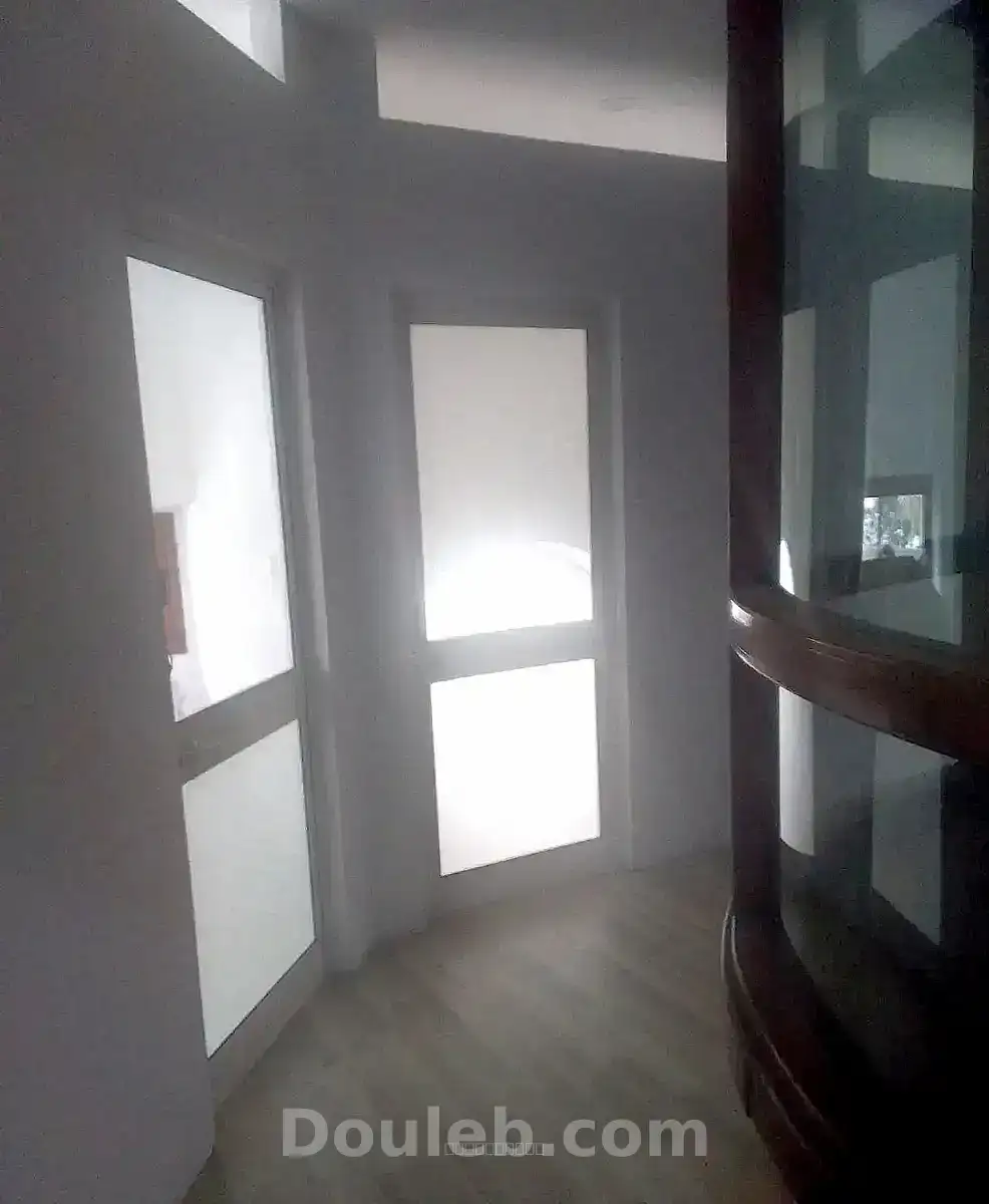 Cité ennasr bureau 420 dt par mois - Miniature 2