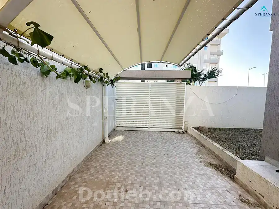 Villa razanne - Miniature 5