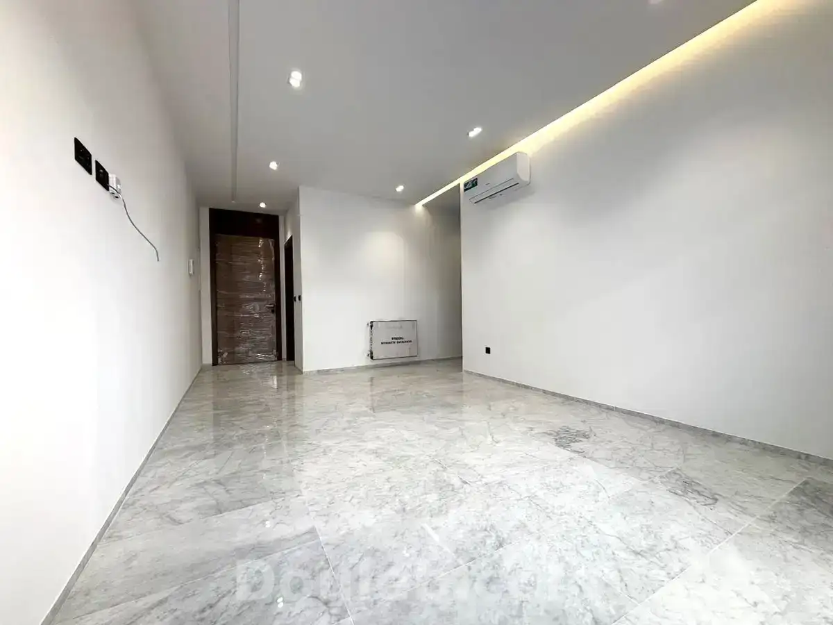 Appartement s2 neuf au rdc à chotrana 1 - Miniature 5