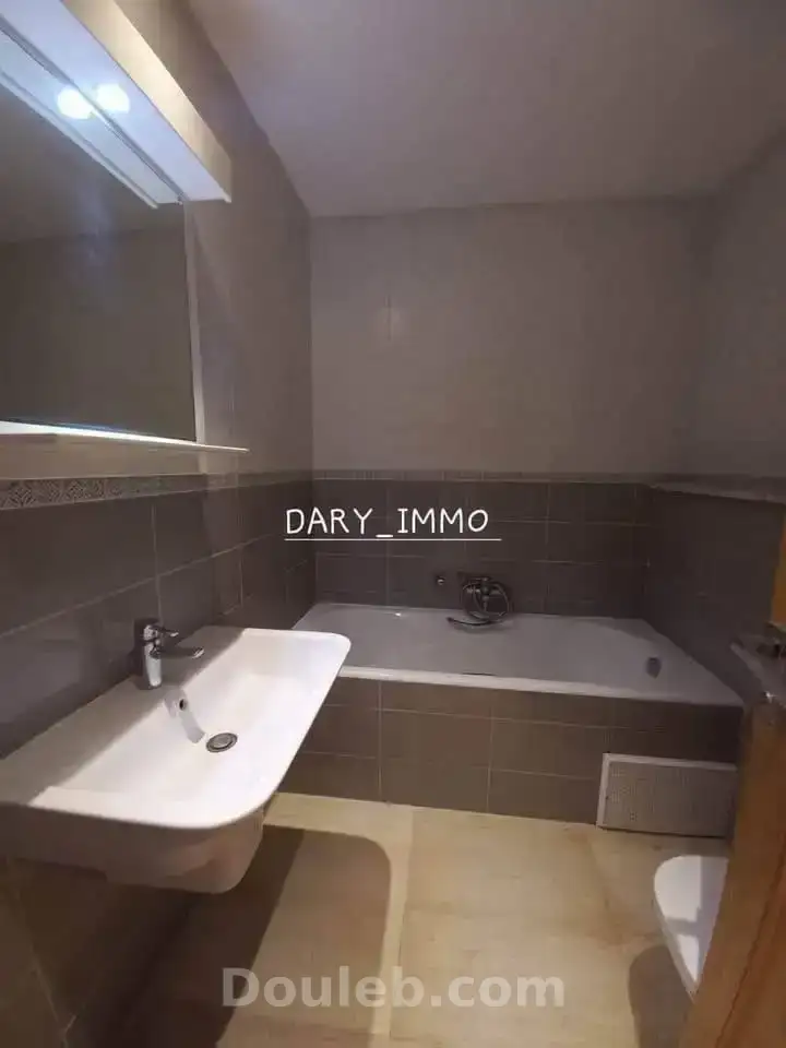 Appartement s2 comme neuf à el menzah 5 - Miniature 5