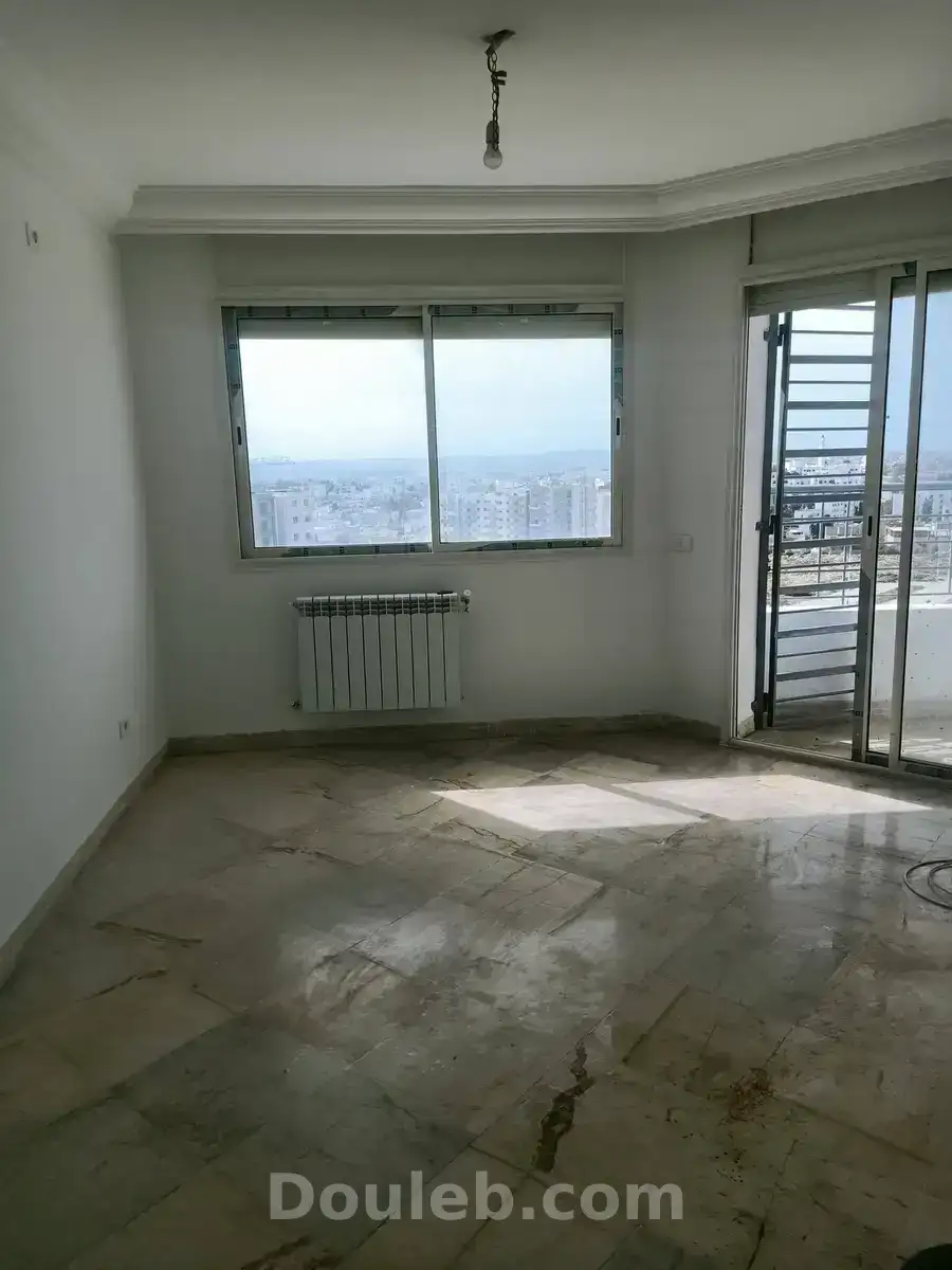 Jolie appartement en haute standing - Miniature 4