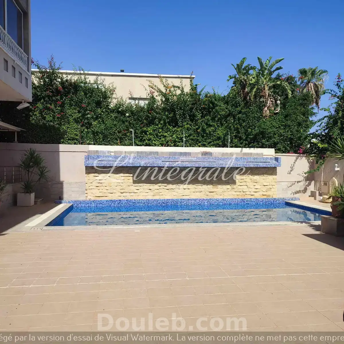 Villa de maitre avec piscine et ascenseur - Miniature 4