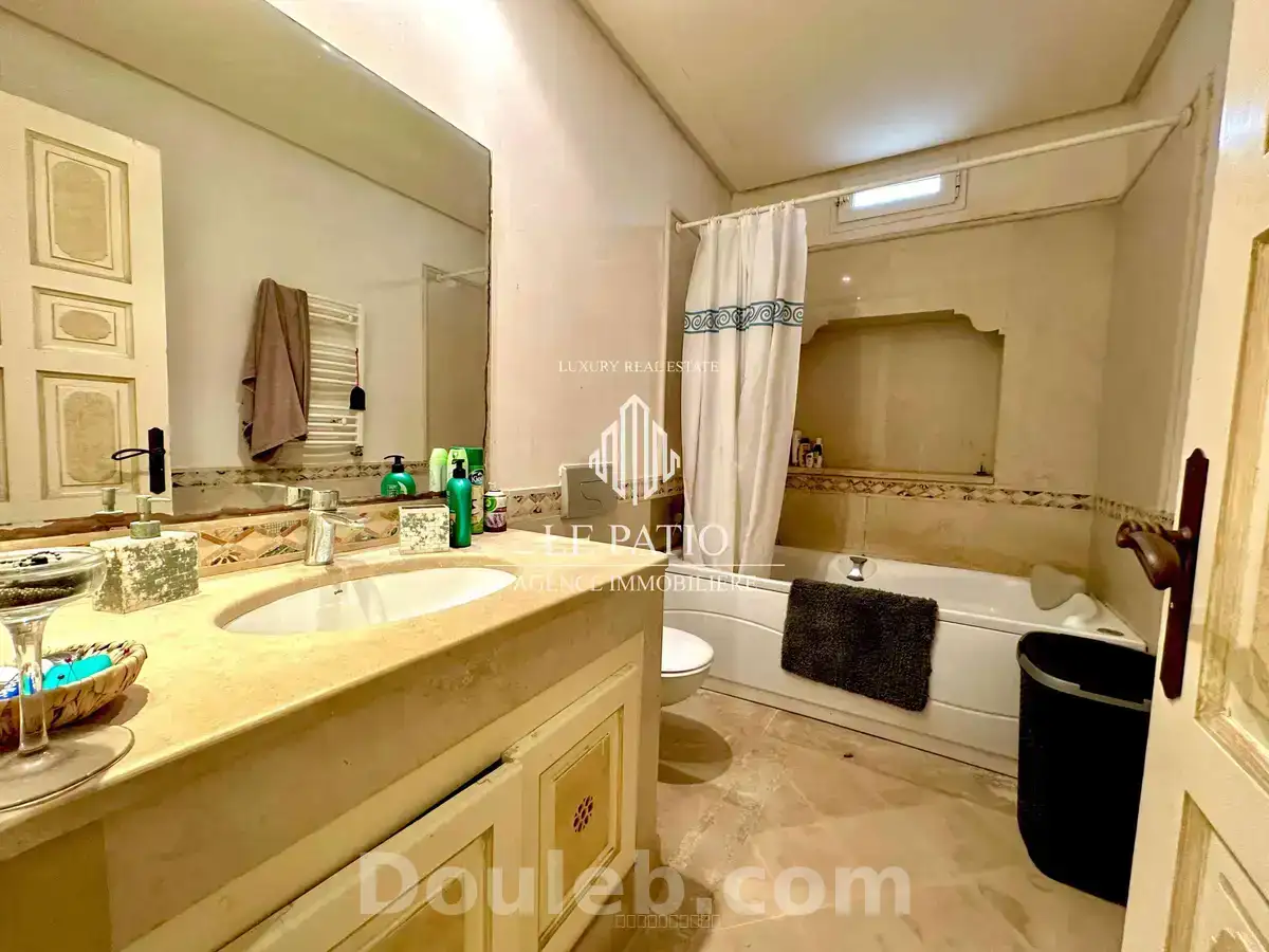 Duplex meublé avec une terrasse a carthage - Miniature 3