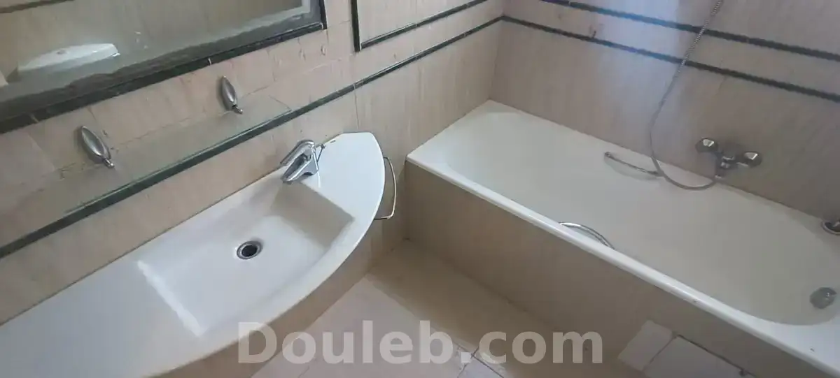 Appartement s3 spacieux au nord hilton - Miniature 5