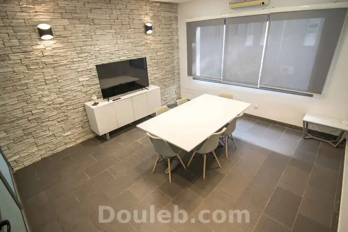 Immeuble meublé à usage professionnel au menzah 1 - Miniature 4