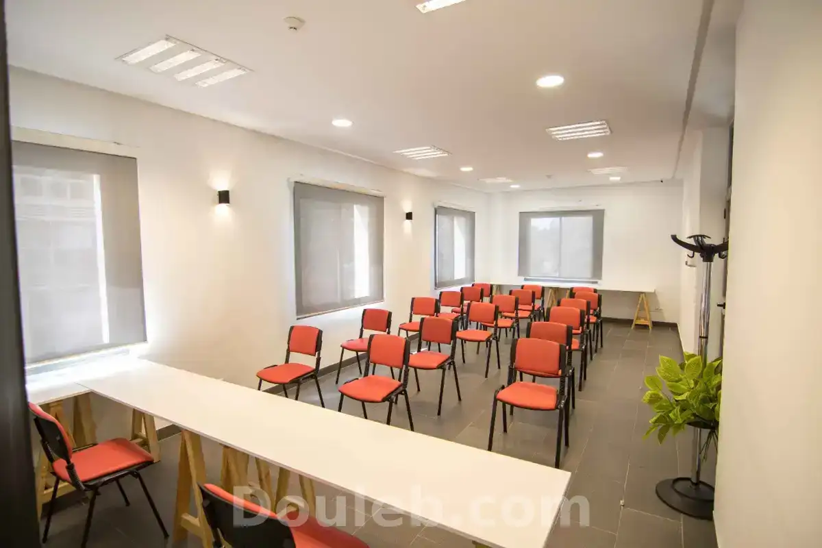 Immeuble meublé à usage professionnel au menzah 1 - Miniature 5