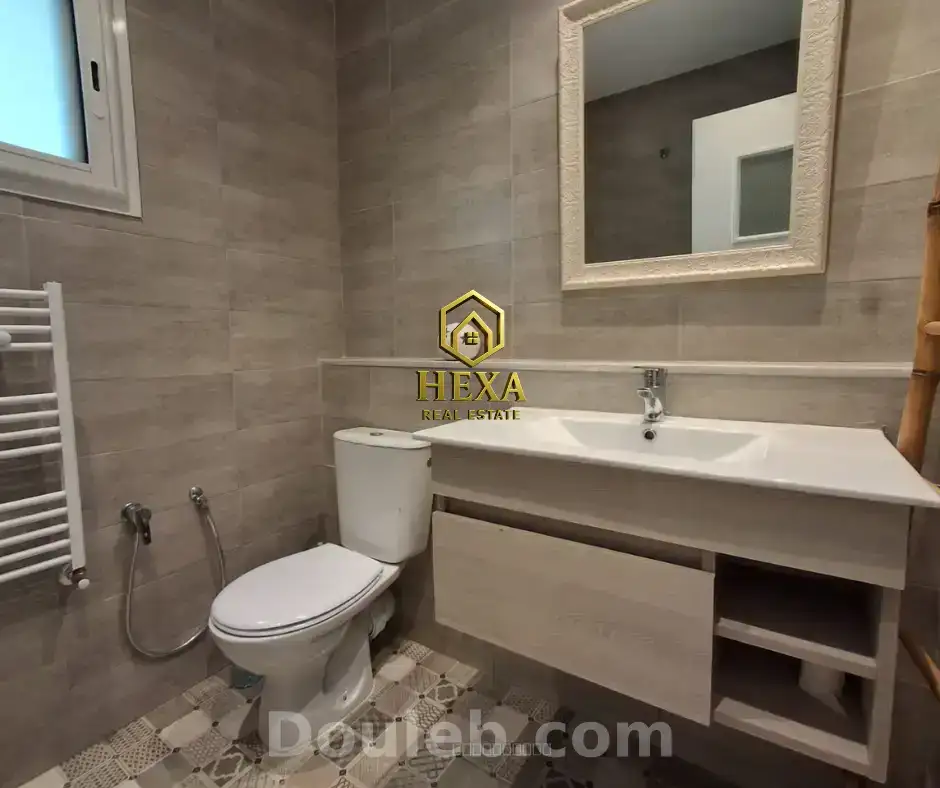 Appartement s3 avec terrasse à la marsa - Miniature 3