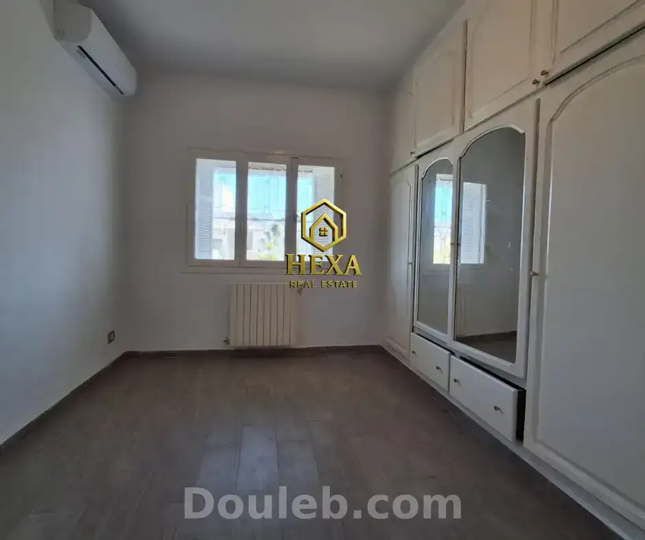 Appartement s3 avec terrasse à la marsa - Miniature 5