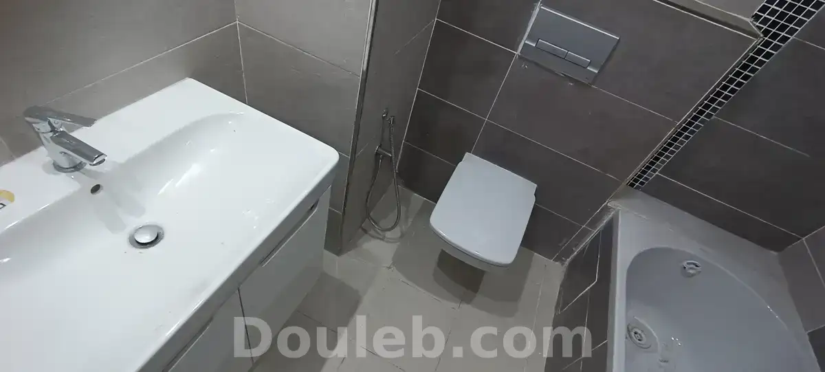 Appartement s3 au ennasr 2 - Miniature 5