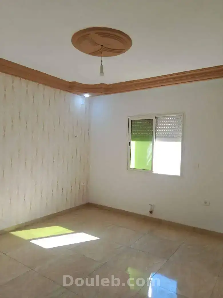 Etage de villa à cité hidhab - Miniature 5