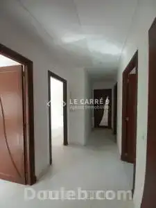 Un appartement s4 au lac1 - Miniature 3