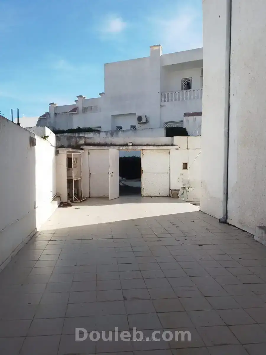 Villa à rénover au manar 1 - Miniature 2