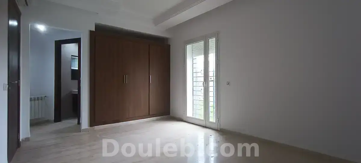 Appartement s2 avec jardin au rez de chaussée - Miniature 4