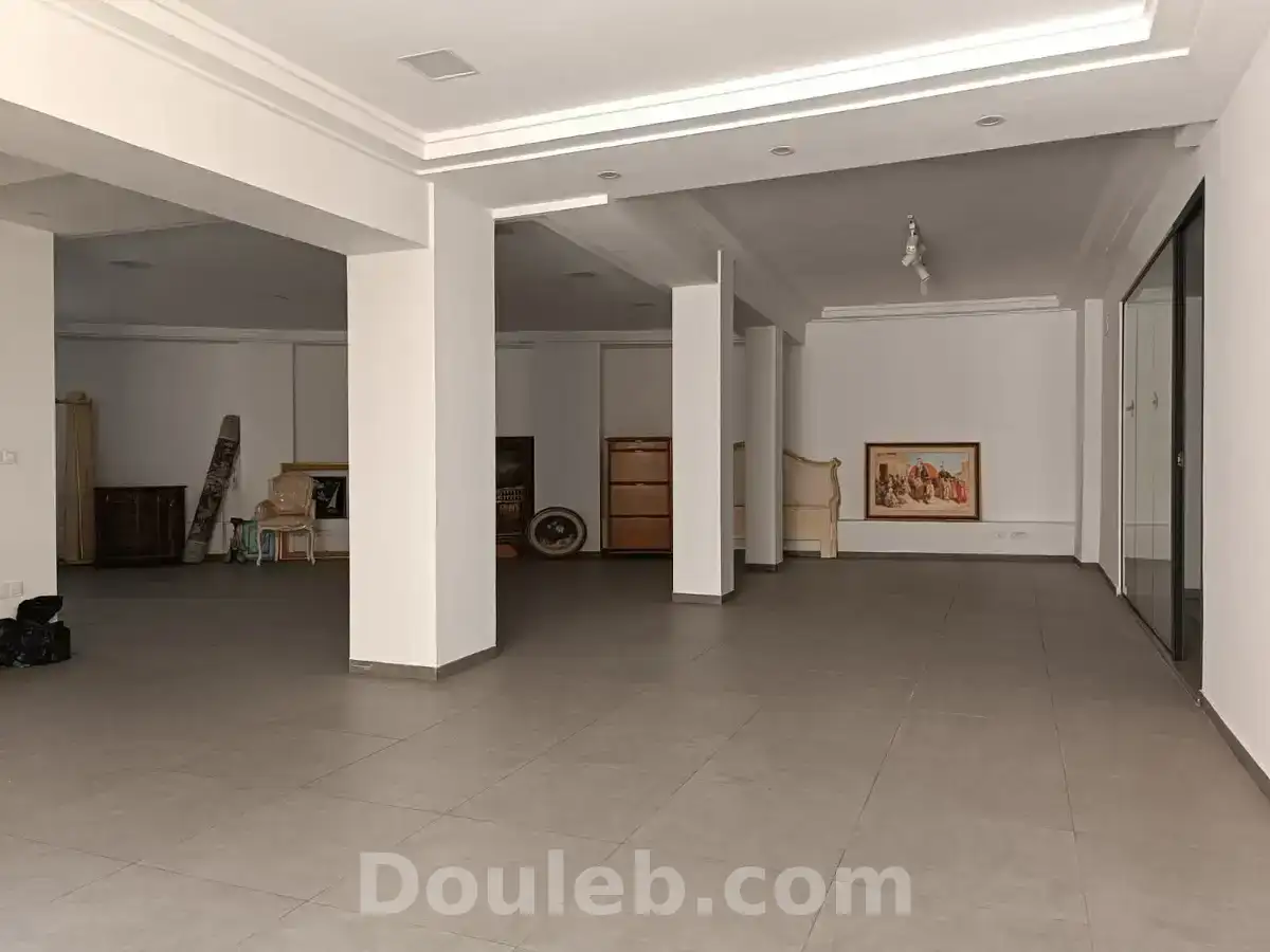 Bureau neuf en open space à multi usage - Miniature 2