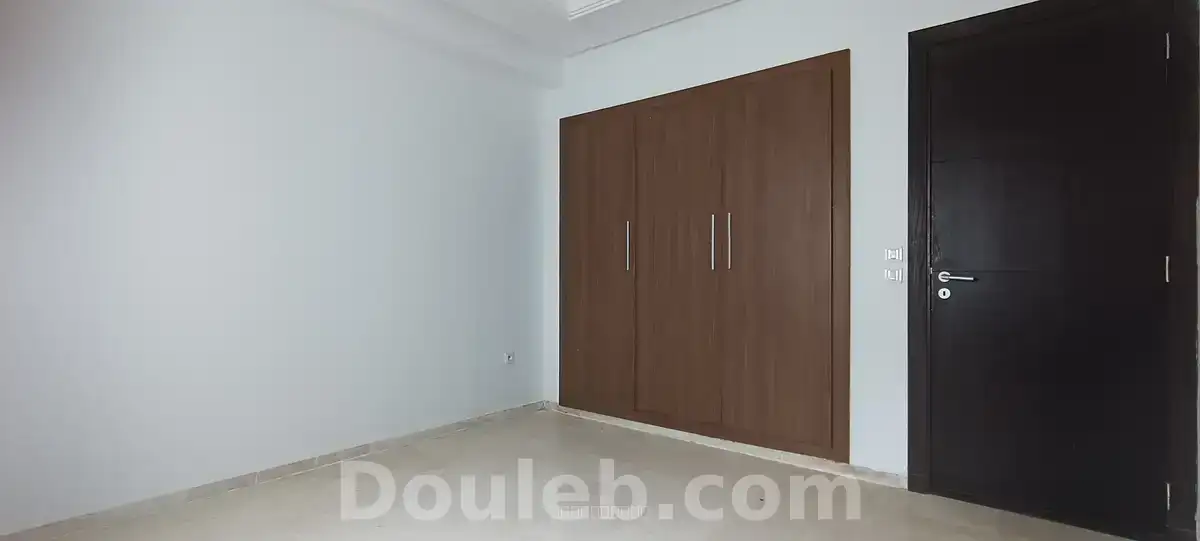 Appartement s2 a ennasr 2 - Miniature 4