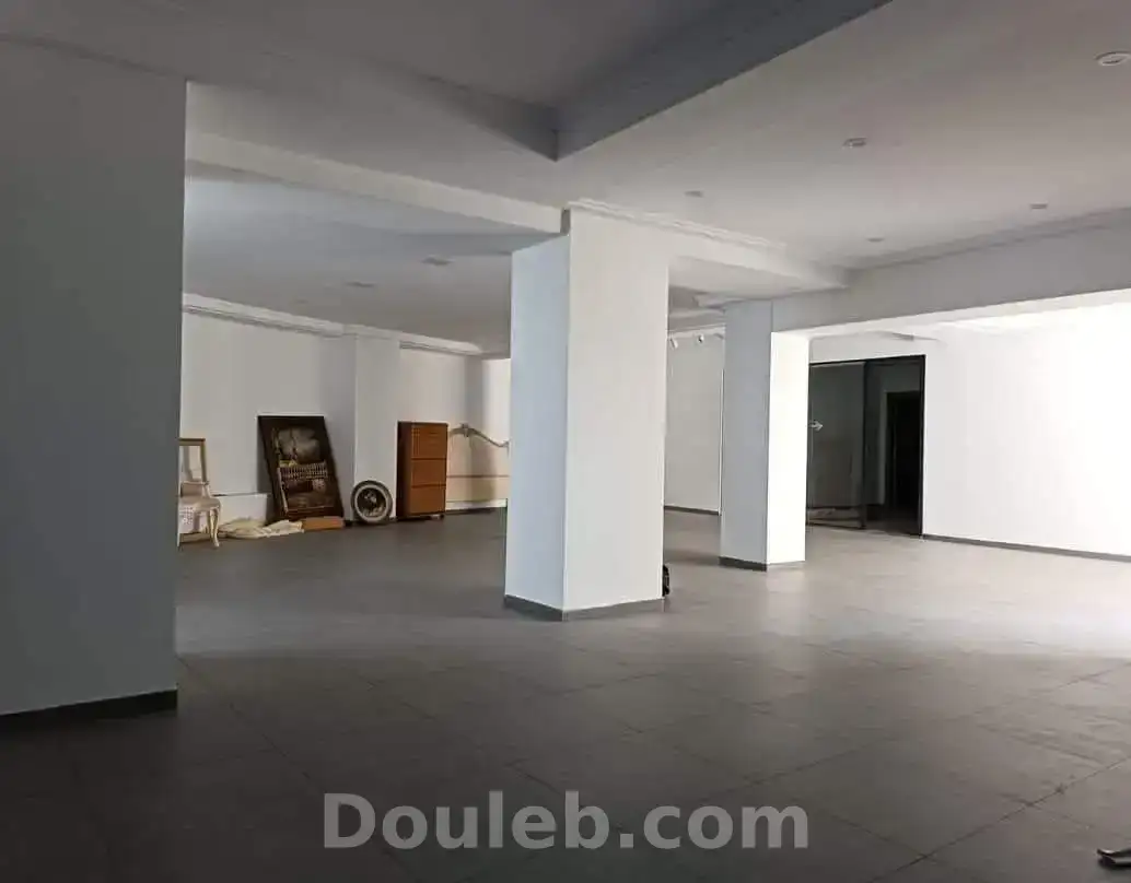 Bureau neuf en open space à multi usage - Miniature 3