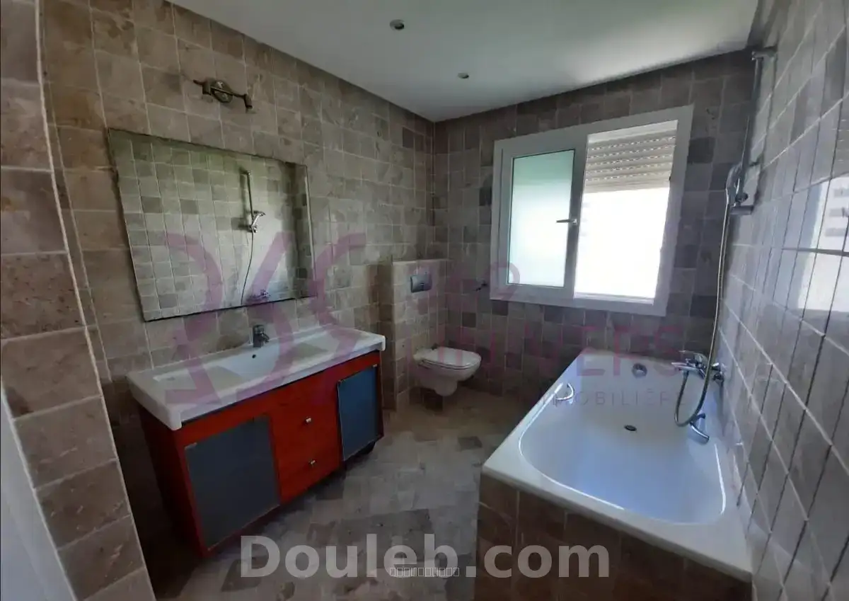 Duplex avec jardin a la marsa ref rd007 - Miniature 5