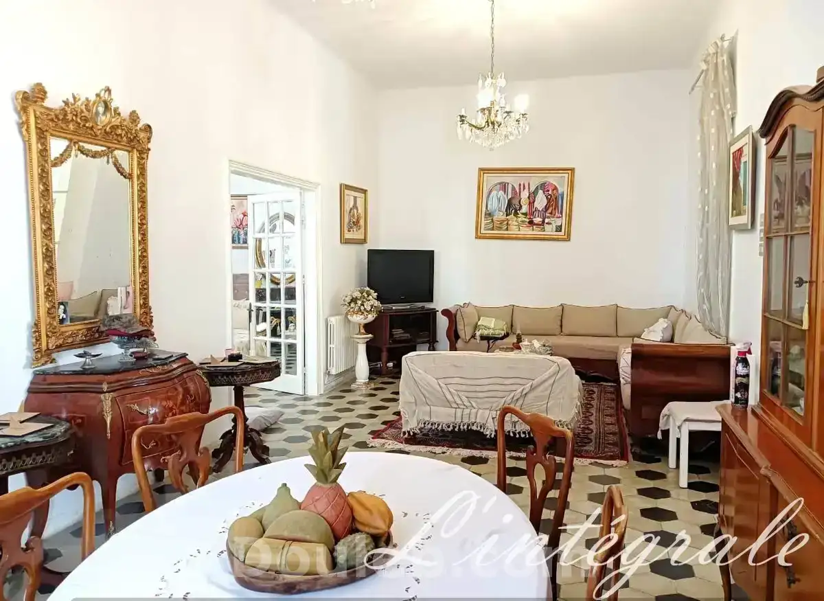 Une belle maison typique - Miniature 2