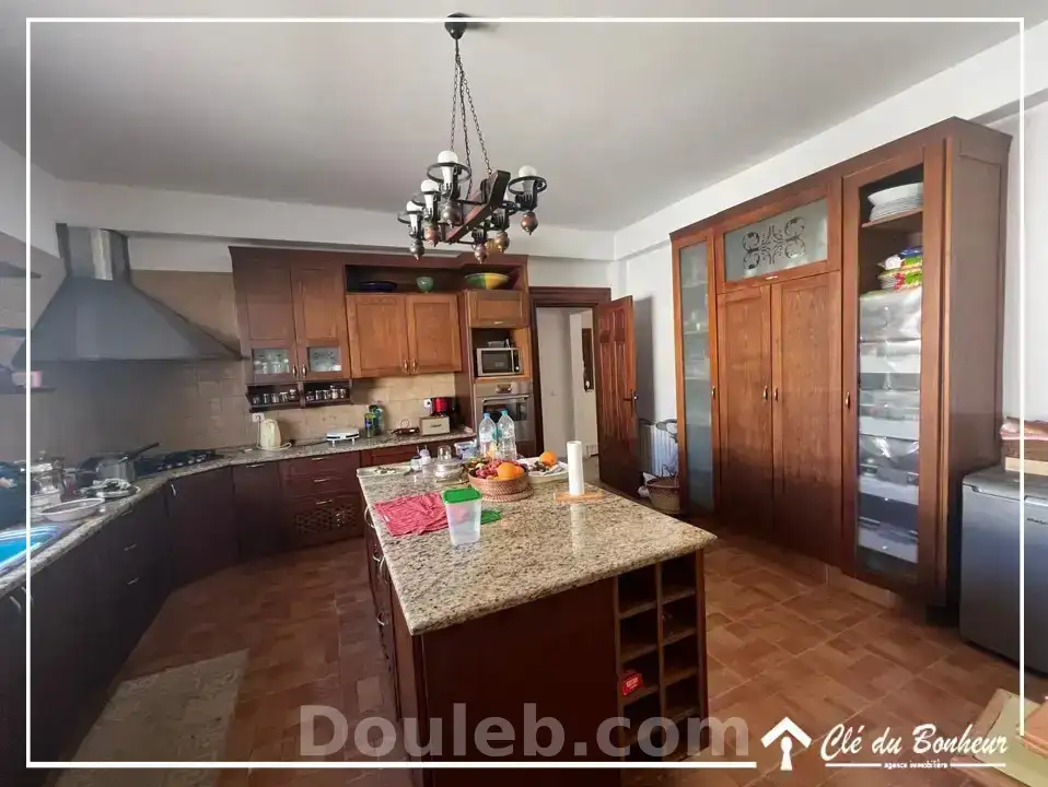 Une belle villa avec piscine à chotrana 2 - Miniature 4