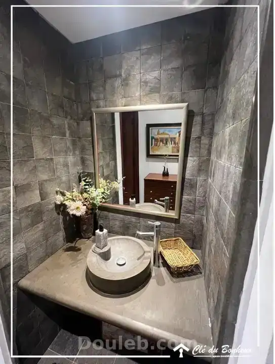 Une belle villa avec piscine à chotrana 2 - Miniature 5