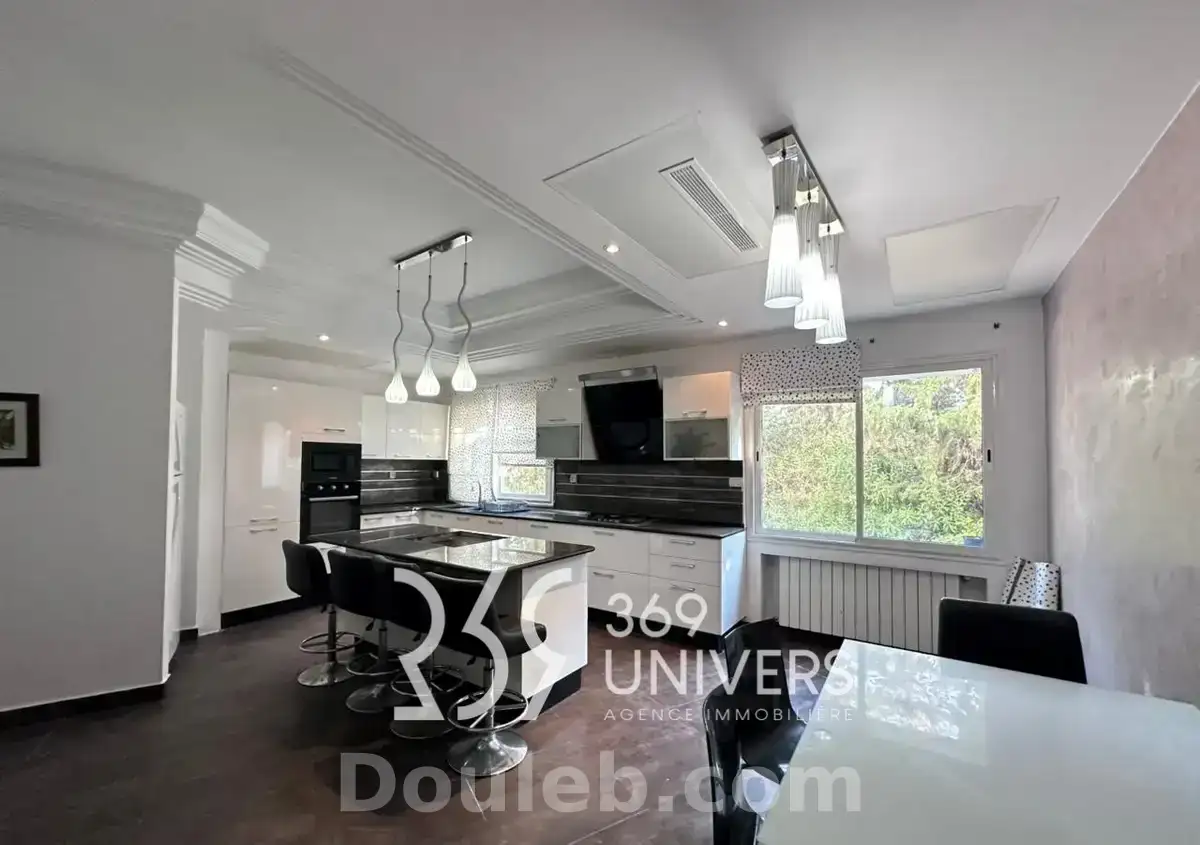 Villa avec piscine à gammarth ref rh116 - Miniature 2