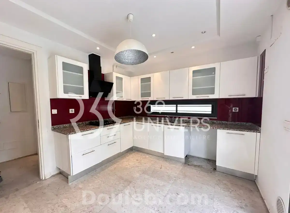 Duplex avec jardin à gammarth ref rd053 - Miniature 4