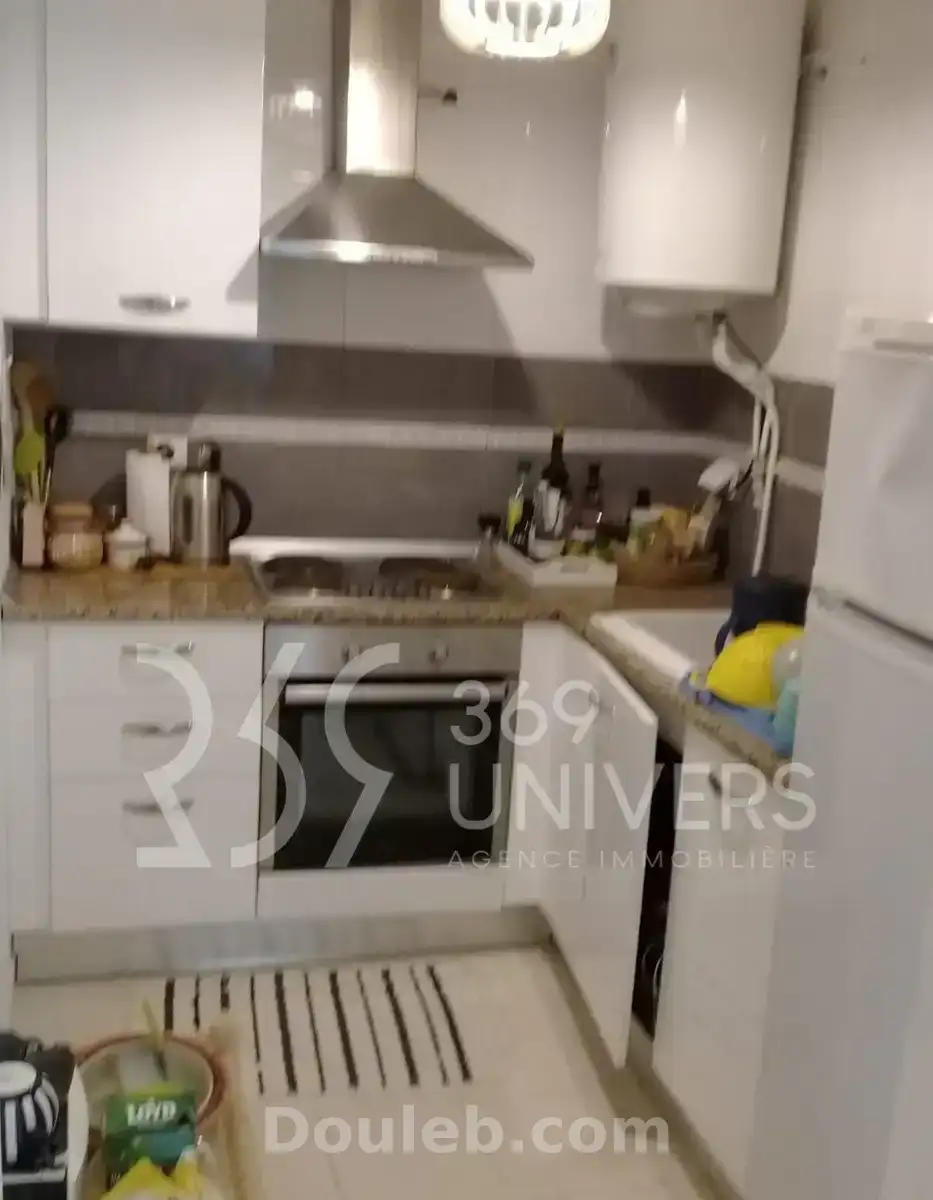 Appartement avec terrasse à la marsa ref ra101 - Miniature 2