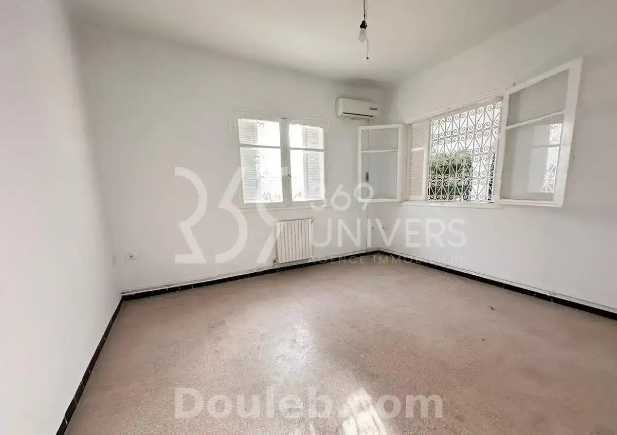 Rez de chaussée avec jardin à la marsa ref ra106 - Miniature 2