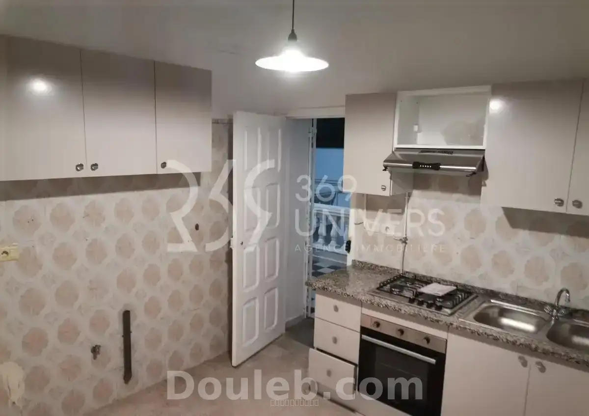 Rez de chaussée avec jardin à la marsa ref ra106 - Miniature 3