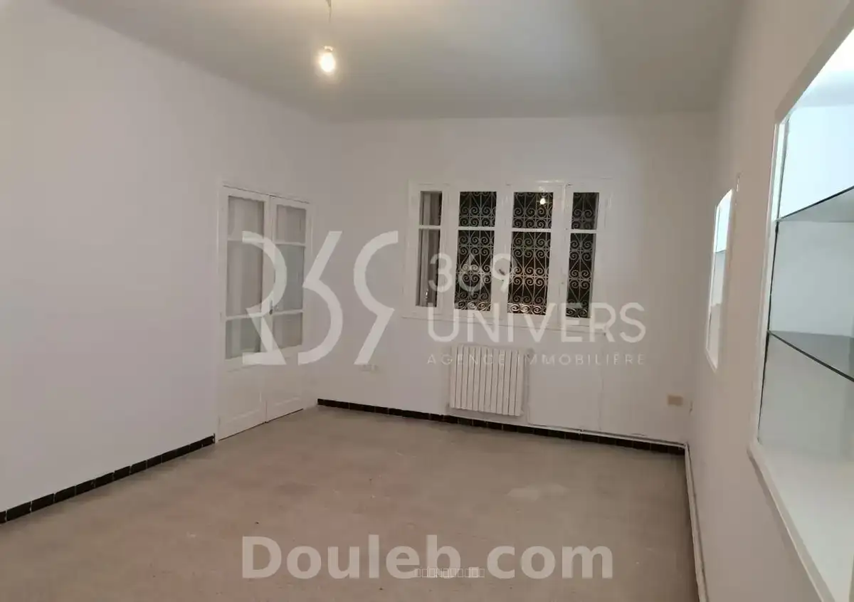 Rez de chaussée avec jardin à la marsa ref ra106 - Miniature 4