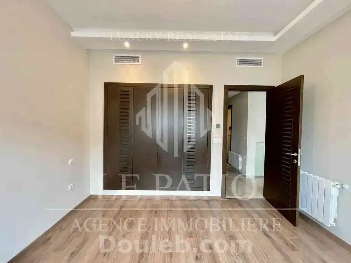 Villa neuve haut standing soukra park - Miniature 4