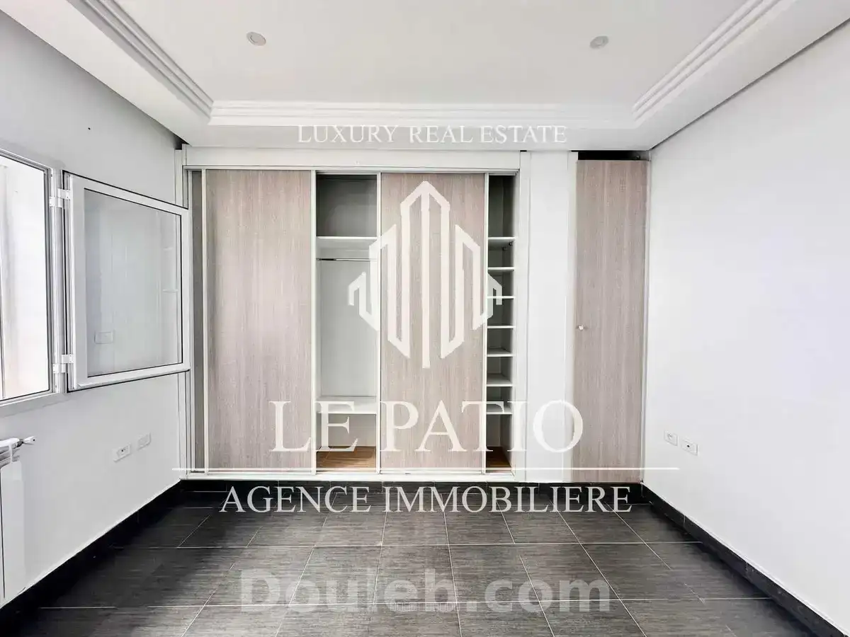 Villa de plain pied à la marsa - Miniature 5