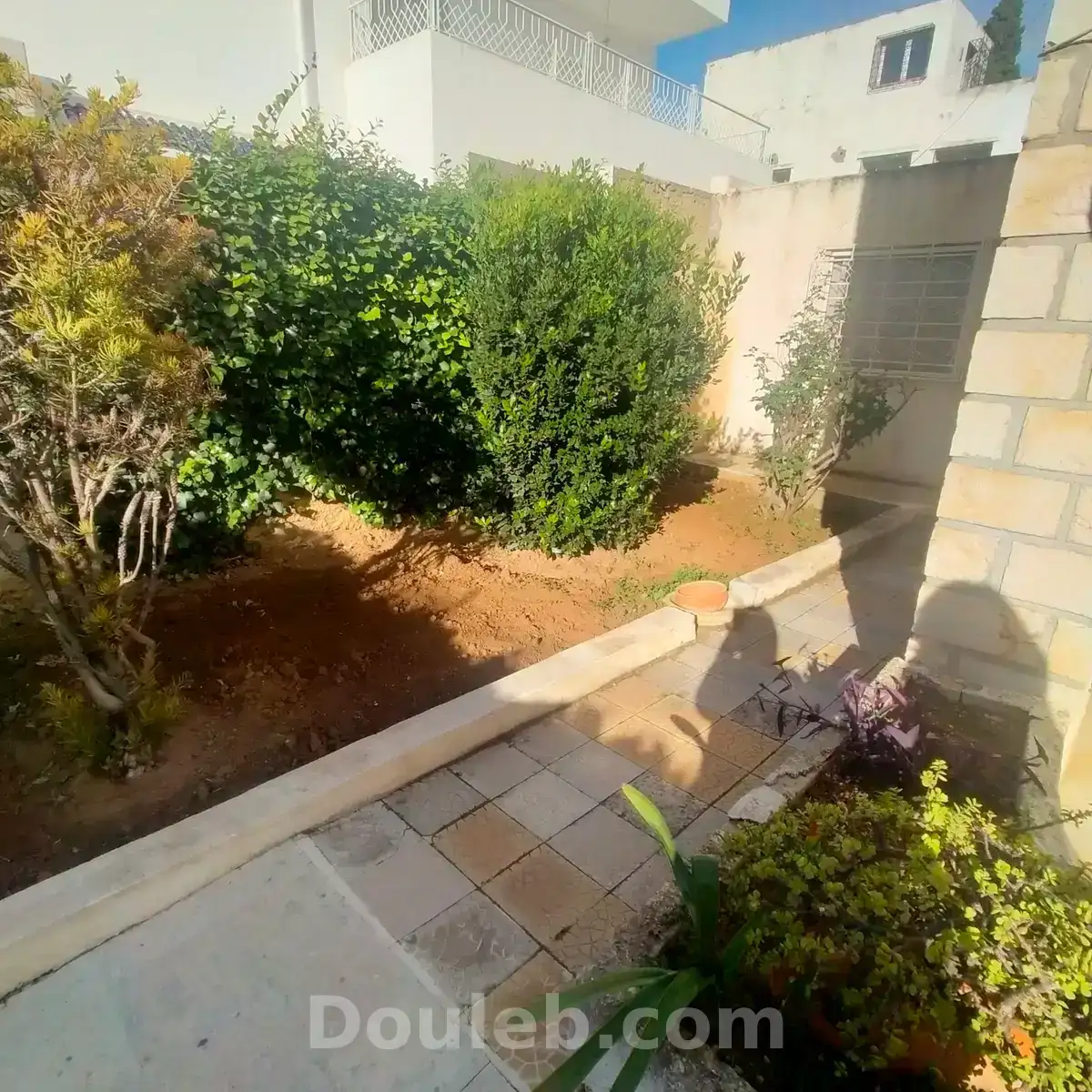 Nouvelle ariana villa de deux niv séparé - Miniature 2