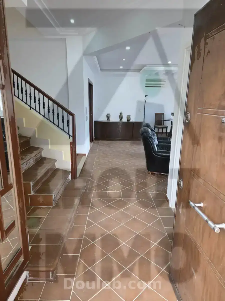 Villa avec piscine meublé ou vide chotrana - Miniature 2