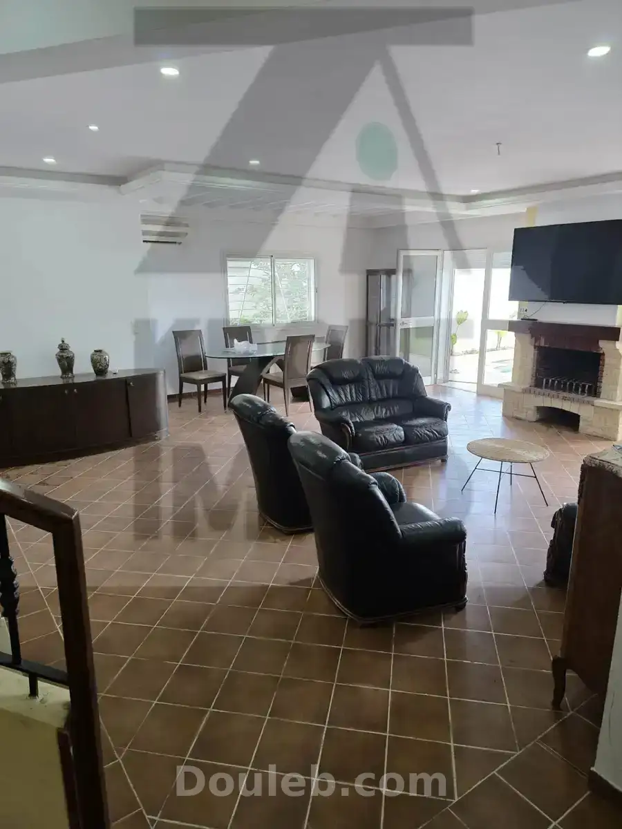 Villa avec piscine meublé ou vide chotrana - Miniature 4