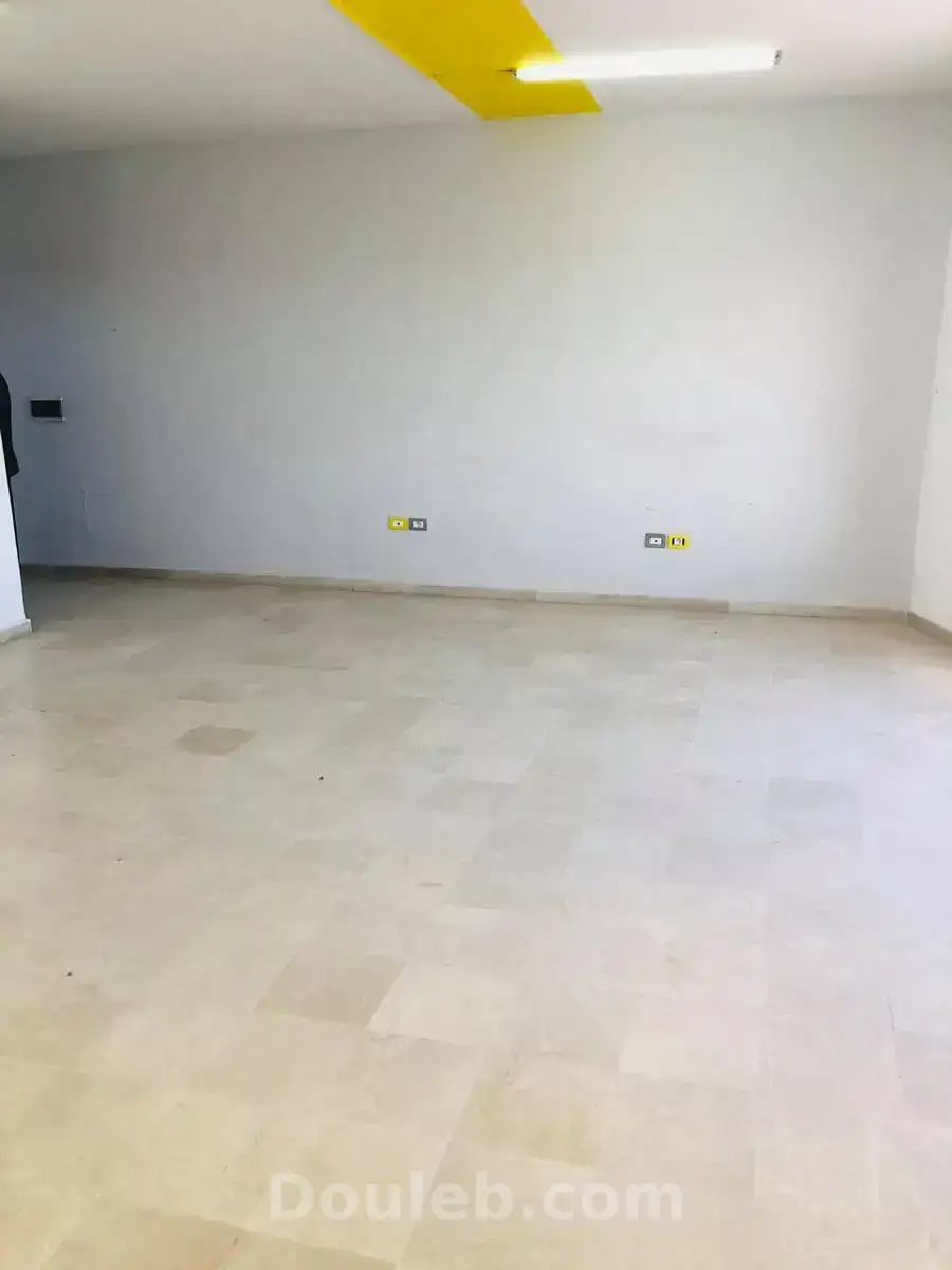 Bureau au 3eme etage - Miniature 2