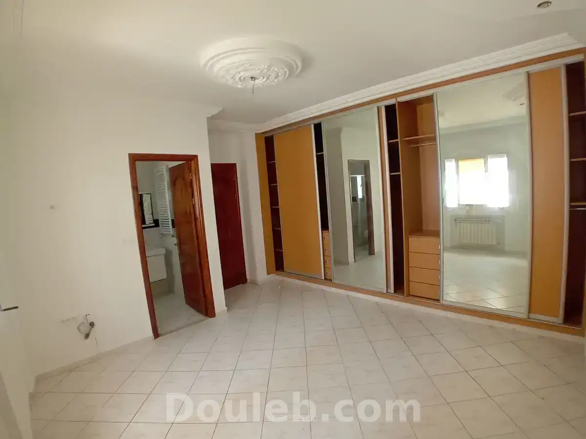 Rdc villa s4 hs avec jardin et garage - Miniature 2