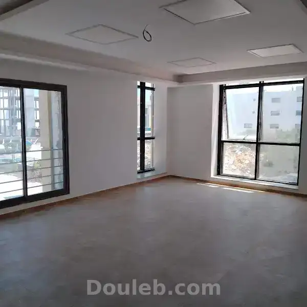 Open space 1200m2 au lac 3 - Miniature 2