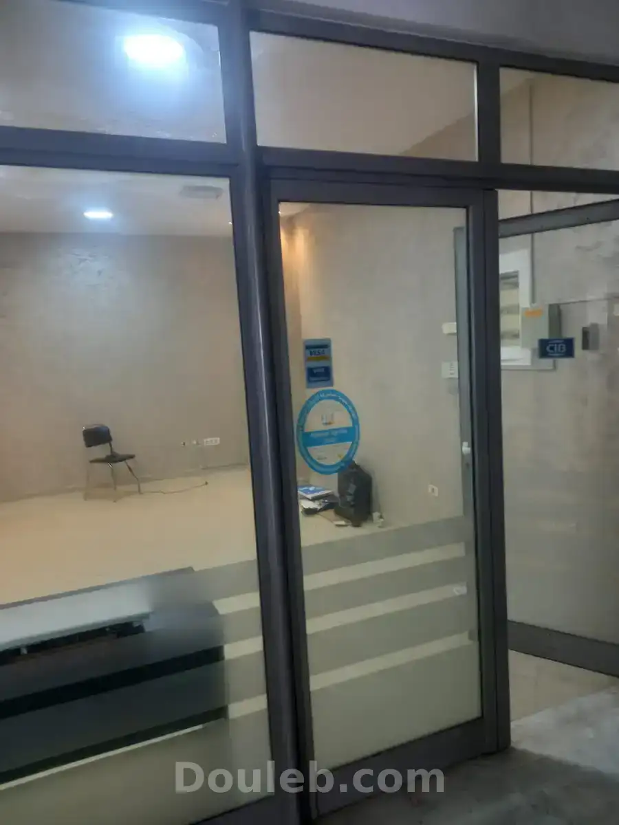 Local commercial zone urbaine - Miniature 2