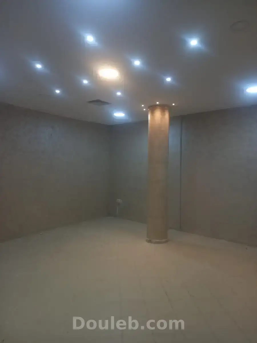 Bureau open space centre urbain nord - Miniature 3